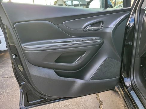 Certified 2022 Buick Encore Preferred w/ Safety Package image 14