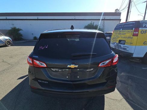 Used 2020 Chevrolet Equinox LS w/ LS Convenience Package FWD image 5