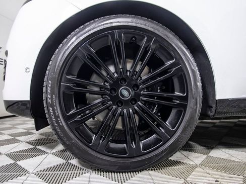 Used 2024 Land Rover Range Rover Long Wheelbase Autobiography AWD/4WD image 36