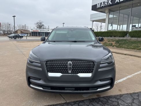 Used 2021 Lincoln Aviator AWD image 8
