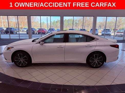 Certified 2025 Lexus ES 300h w/ Premium Package image 4