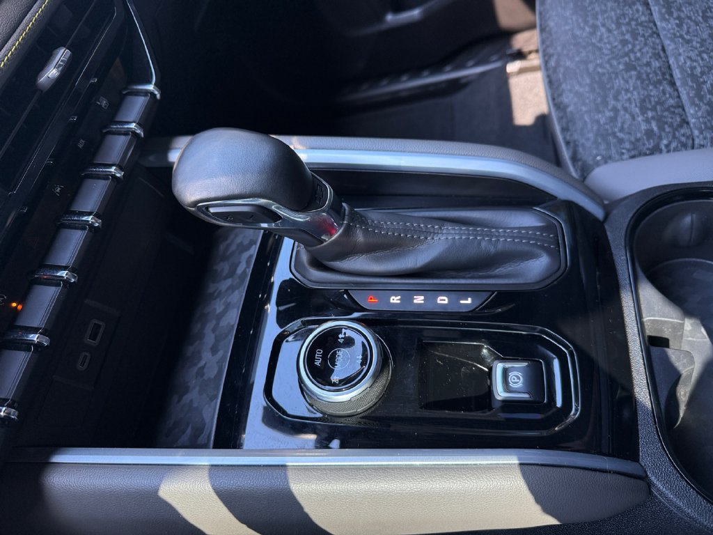 Used 2024 Chevrolet Colorado ZR2 AWD/4WD image 22
