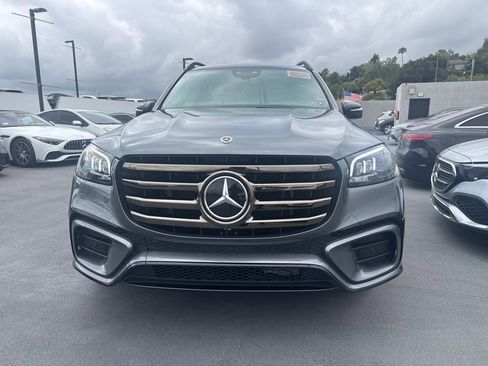 Used 2024 Mercedes-Benz GLS 450 4MATIC image 2