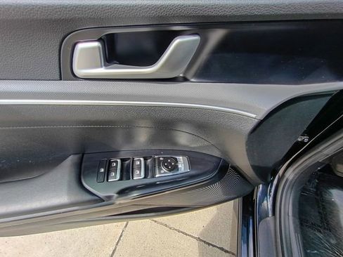 Used 2022 Kia K5 LXS FWD image 26
