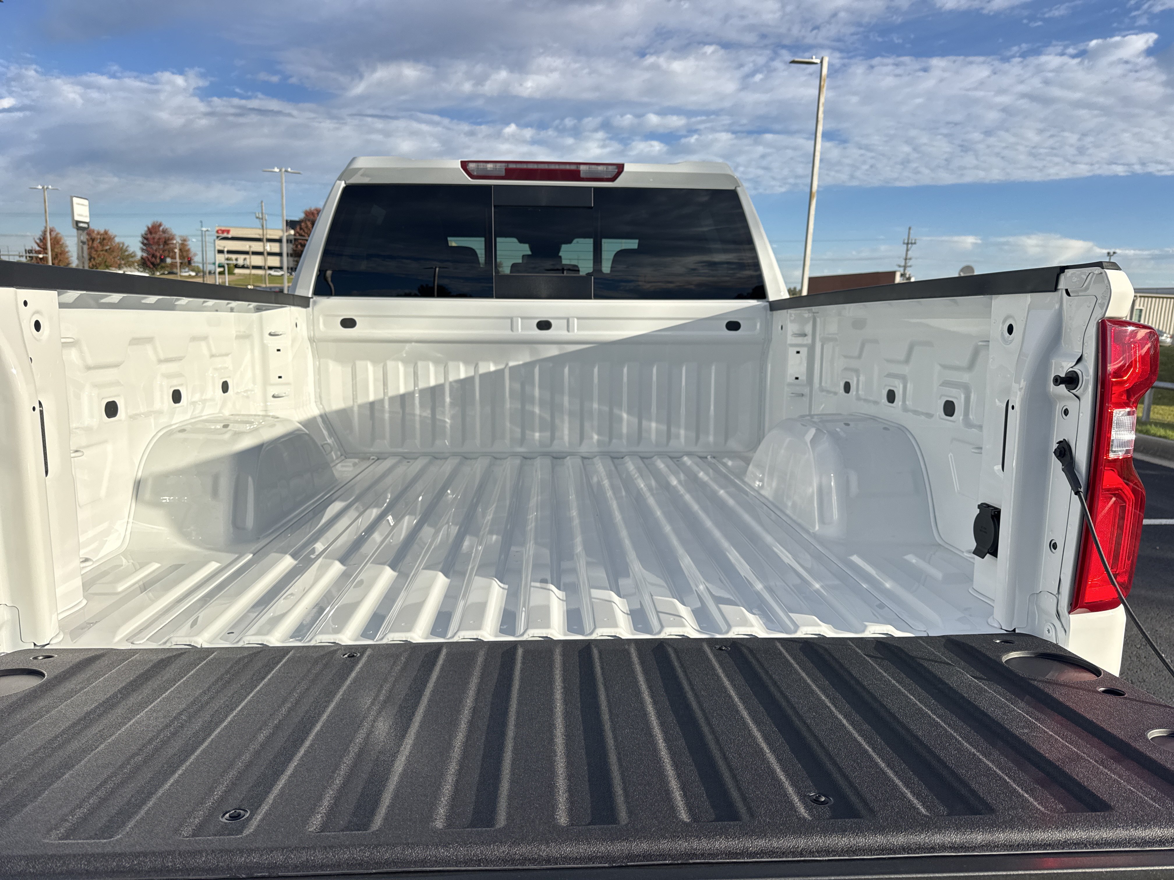 New 2026 Chevrolet Silverado 1500 RST w/ Convenience Package II AWD/4WD image 8