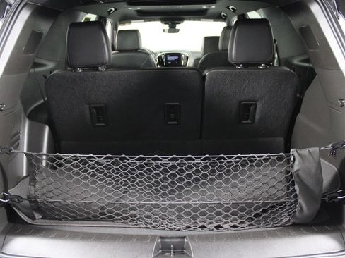 Used 2023 Chevrolet Traverse High Country FWD image 15