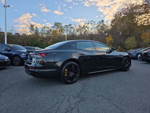 Used 2022 Maserati Quattroporte Modena Q4 image 26