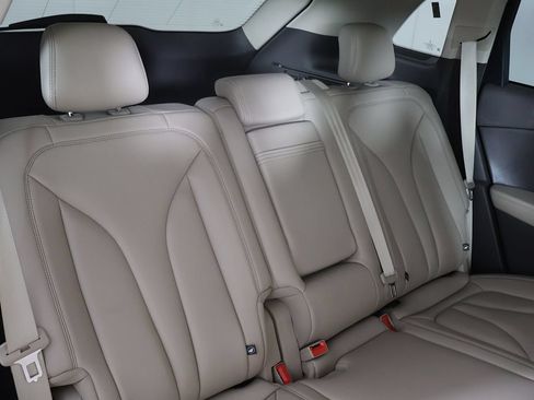 Used 2023 Lincoln Nautilus FWD image 31