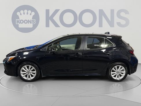 Used 2024 Toyota Corolla SE FWD image 2