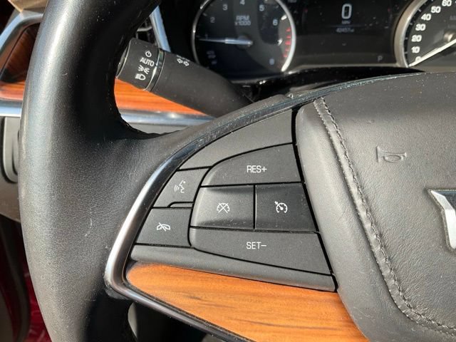 Used 2018 Cadillac XT5 Platinum AWD/4WD image 10