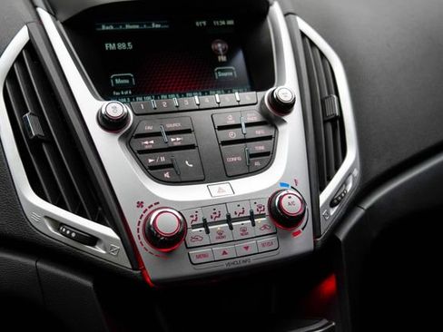 Used 2017 GMC Terrain SLE FWD image 29