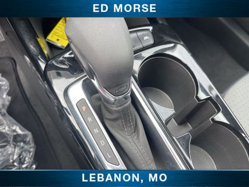 Certified 2025 Chevrolet Trax LT w/ LT Convenience Package FWD image 16