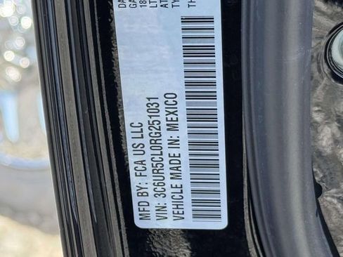 Used 2024 RAM 2500 Tradesman w/ Chrome Appearance Group AWD/4WD image 30