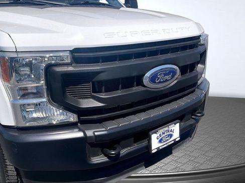 Used 2022 Ford F250 XL w/ Power Equipment Group AWD/4WD image 27