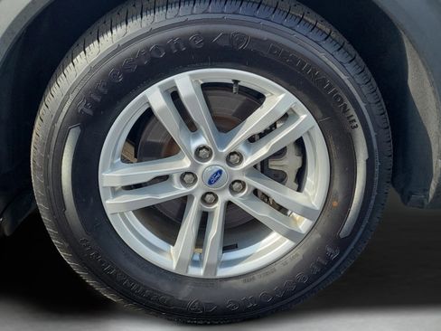 Used 2023 Ford Explorer XLT w/ Equipment Group 202A image 33