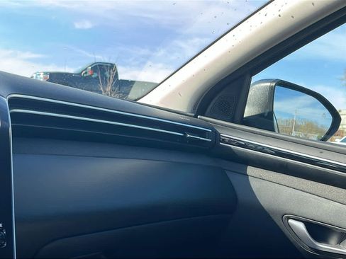 Used 2023 Hyundai Tucson SEL w/ Convenience Package image 18