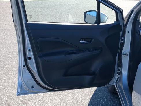 Used 2023 Nissan Versa SV image 19