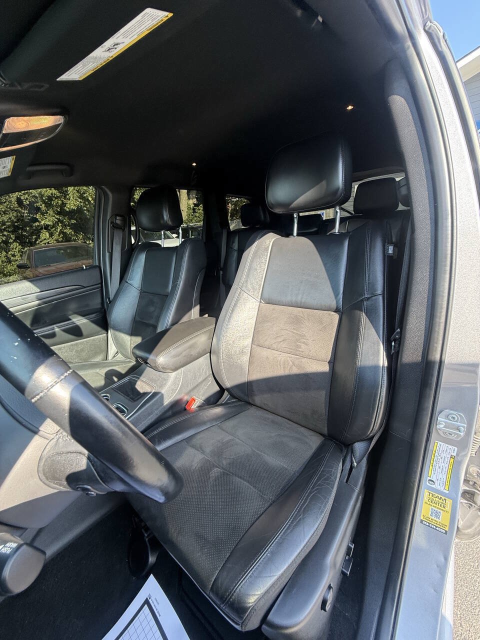 Used 2020 Jeep Grand Cherokee Altitude AWD/4WD image 11