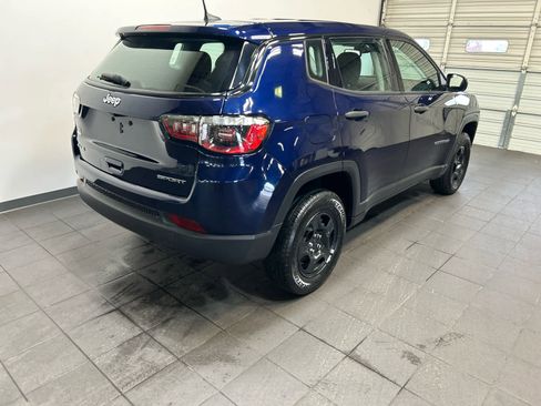 Used 2021 Jeep Compass Sport AWD/4WD image 3