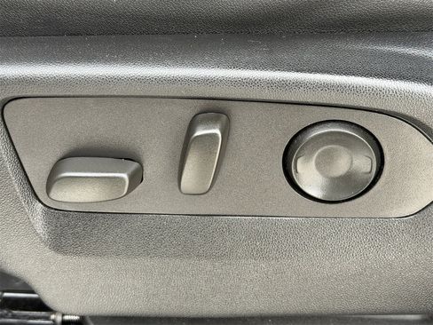 Certified 2024 Chevrolet Tahoe LT image 27