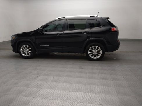 Used 2021 Jeep Cherokee Latitude FWD image 3