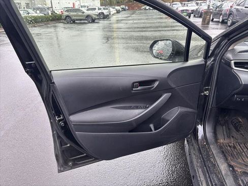 Certified 2022 Toyota Corolla LE w/ LE Premium Package image 17