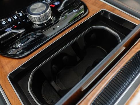 Used 2022 Jeep Grand Wagoneer Series II w/ Flexible Seating Group AWD/4WD image 37