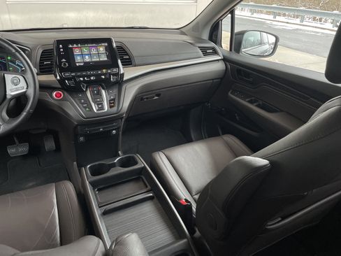 Used 2019 Honda Odyssey Touring image 16