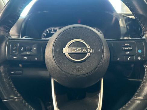 Used 2024 Nissan Pathfinder SL w/ SL Premium Package FWD image 26