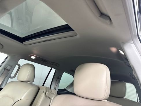 Used 2021 Nissan Armada SL w/ Captain's Chairs Package image 12