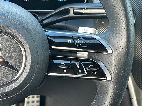 Certified 2025 Mercedes-Benz GLC 300 image 28