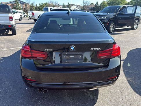Used 2018 BMW 330i xDrive Sedan w/ Convenience Package AWD/4WD image 5