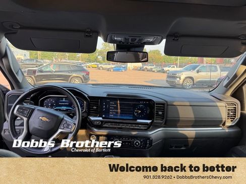 Used 2023 Chevrolet Silverado 1500 LTZ w/ LTZ Premium Package AWD/4WD image 15