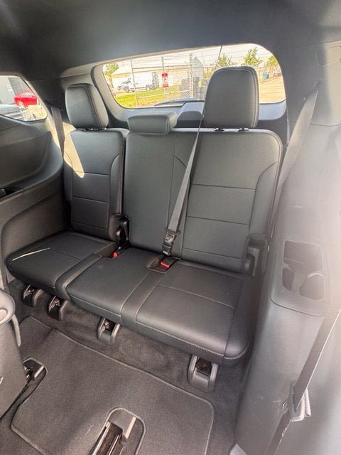 Certified 2026 Chevrolet Traverse LT AWD/4WD image 25