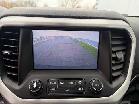 Used 2019 GMC Acadia SLT w/ LPO, Floor Liner Package image 18