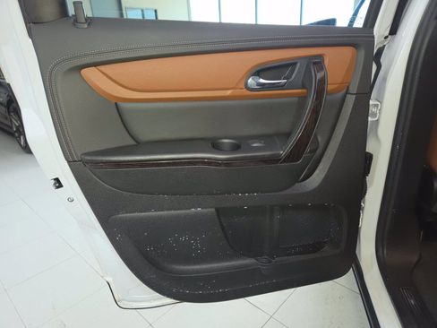 Used 2016 Chevrolet Traverse LTZ AWD/4WD image 19
