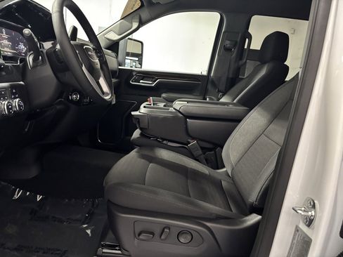 New 2025 GMC Sierra 2500 SLE w/ Preferred Package image 25