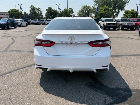 Used 2021 Toyota Camry SE AWD/4WD image 9