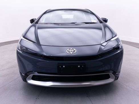Used 2023 Toyota Prius Prime Premium w/ Advanced Technology Package FWD image 14