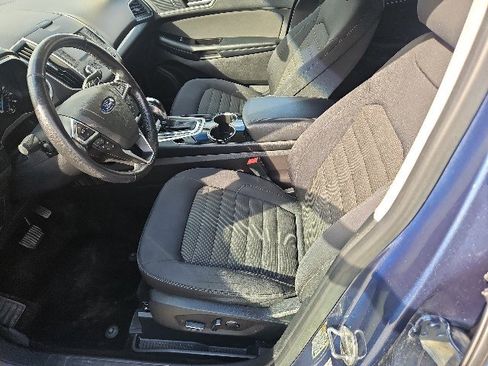 Used 2018 Ford Edge SEL image 8