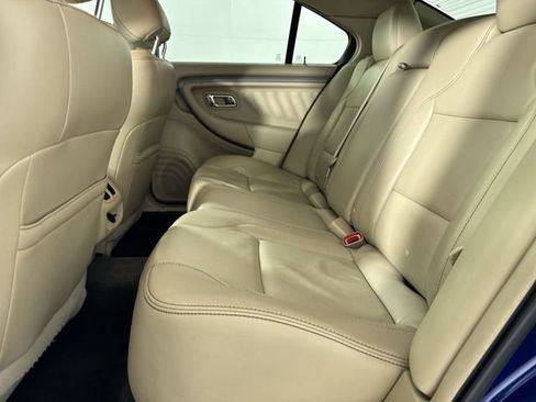 Used 2013 Ford Taurus SEL image 22