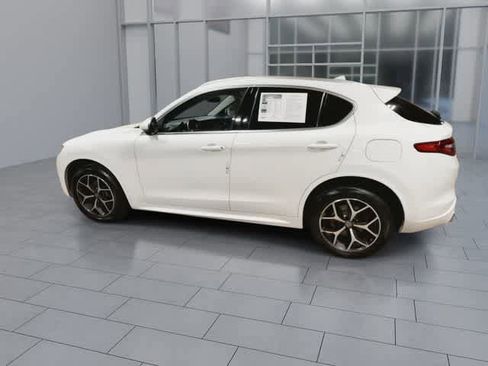 Used 2020 Alfa Romeo Stelvio Ti w/ Active Blind Spot Package AWD/4WD image 6