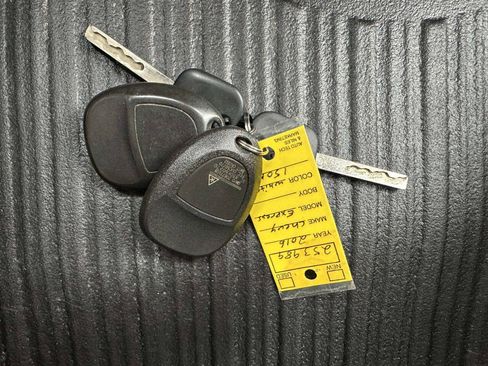 Used 2016 Chevrolet Express 2500 RWD image 30