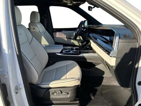 New 2025 Cadillac Escalade Sport w/ Touring Package image 13