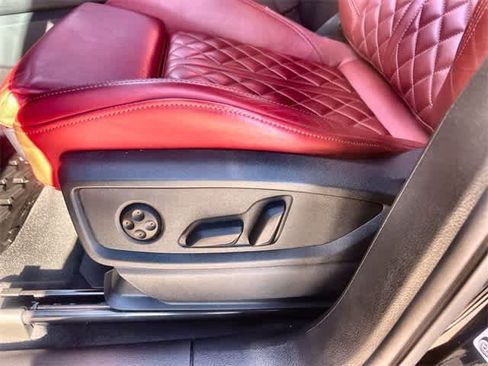 Used 2024 Audi SQ5 Prestige image 31