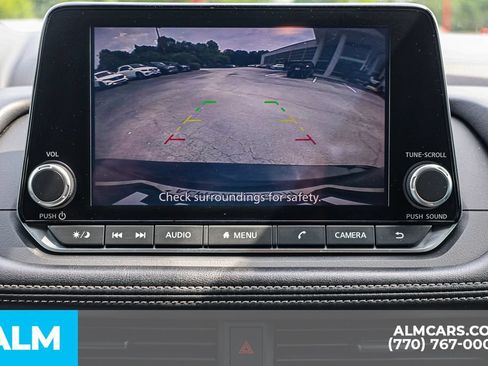 Used 2024 Nissan Rogue S FWD image 36