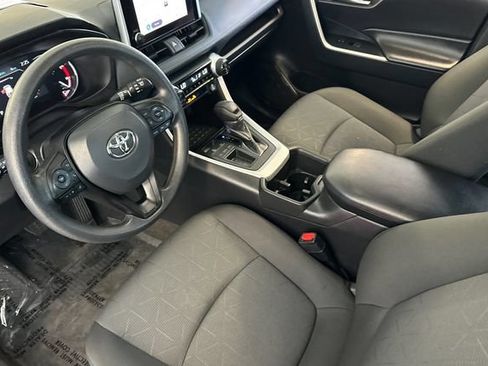 Used 2024 Toyota RAV4 XLE FWD image 12