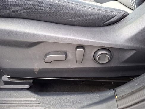 Used 2021 Subaru Outback Premium image 17