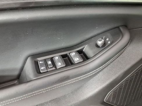 Used 2024 Jeep Grand Cherokee Altitude AWD/4WD image 15