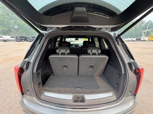 Used 2023 Cadillac XT6 Premium Luxury FWD image 14